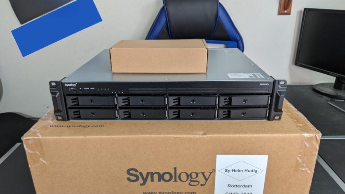 NAS Synology RS1221+